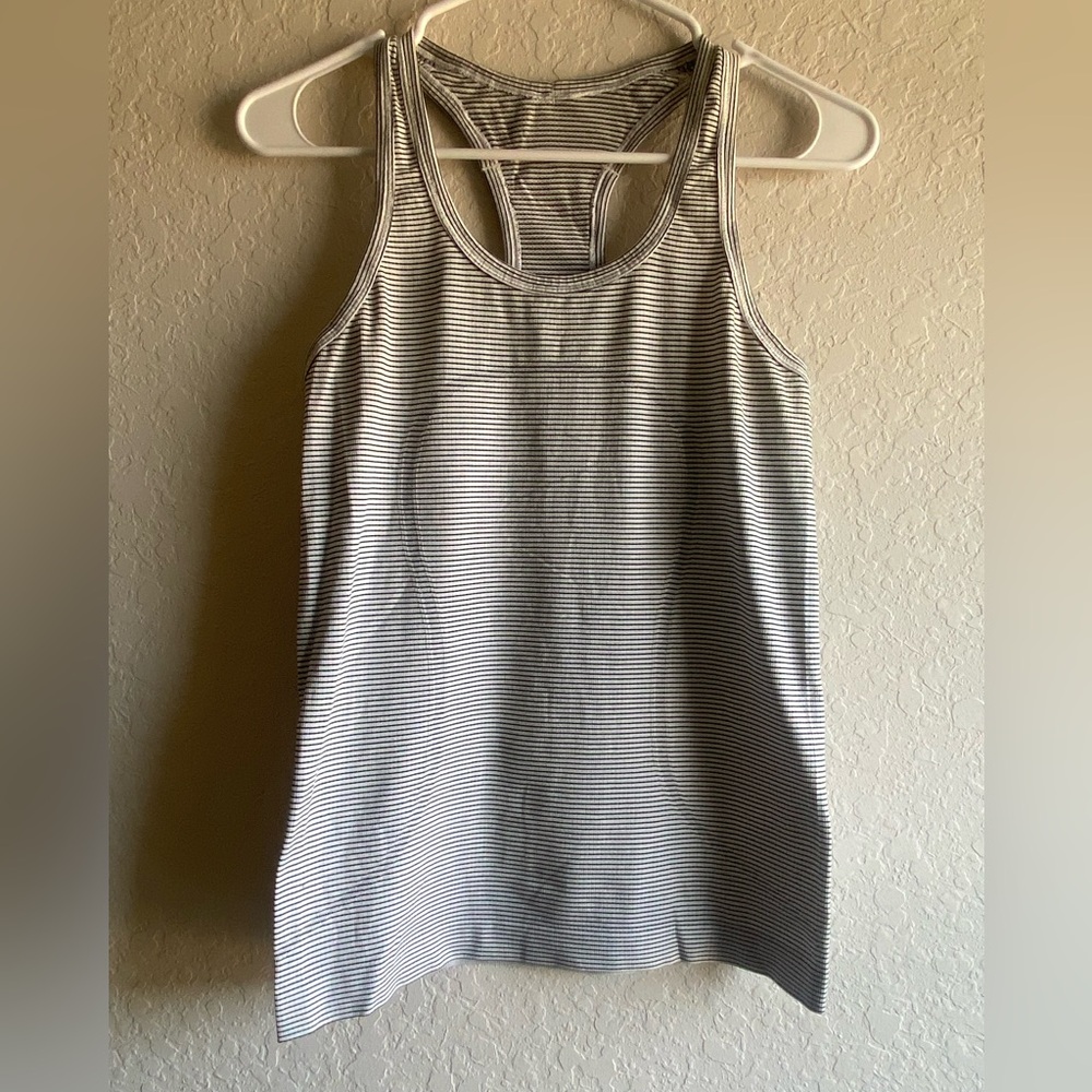Lululemon Swiftly Tech Tank Top Racerback, Black & White, Size 6 - Picture 4 of 11